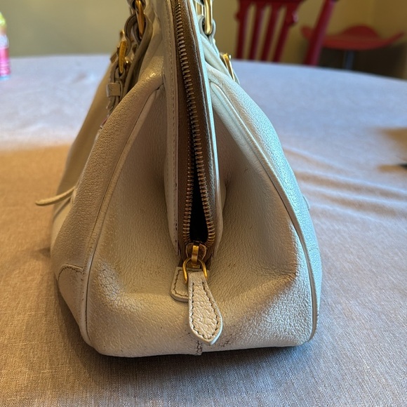 AUTHENTIC PRADA White leather bag - Picture 4 of 12
